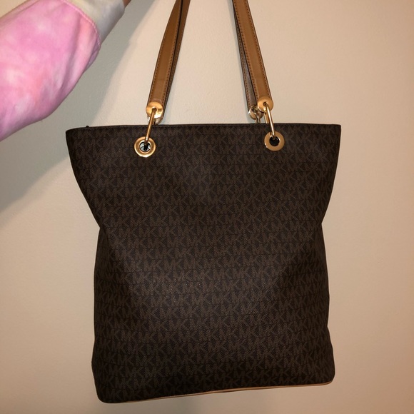 Michael Kors Tote Bag - Picture 2 of 4